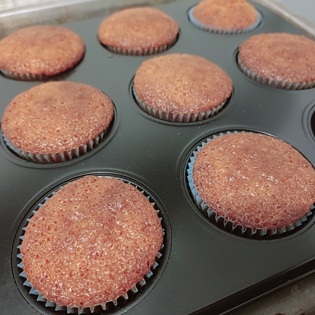 橘子酱杯子蛋糕
Marmalade cupcakes