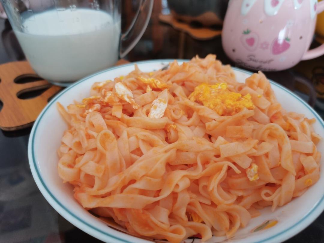 大兰的早餐桌