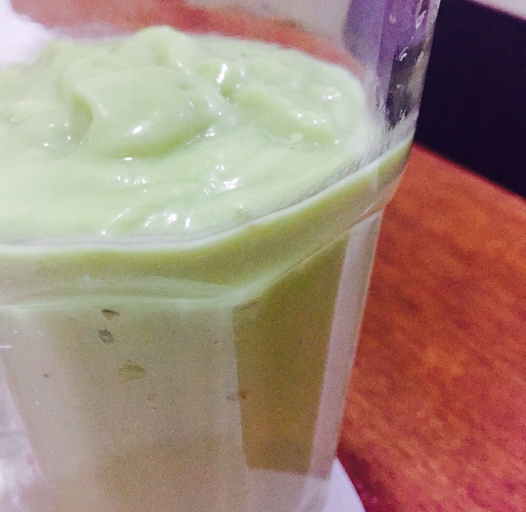 香蕉牛油果smoothie