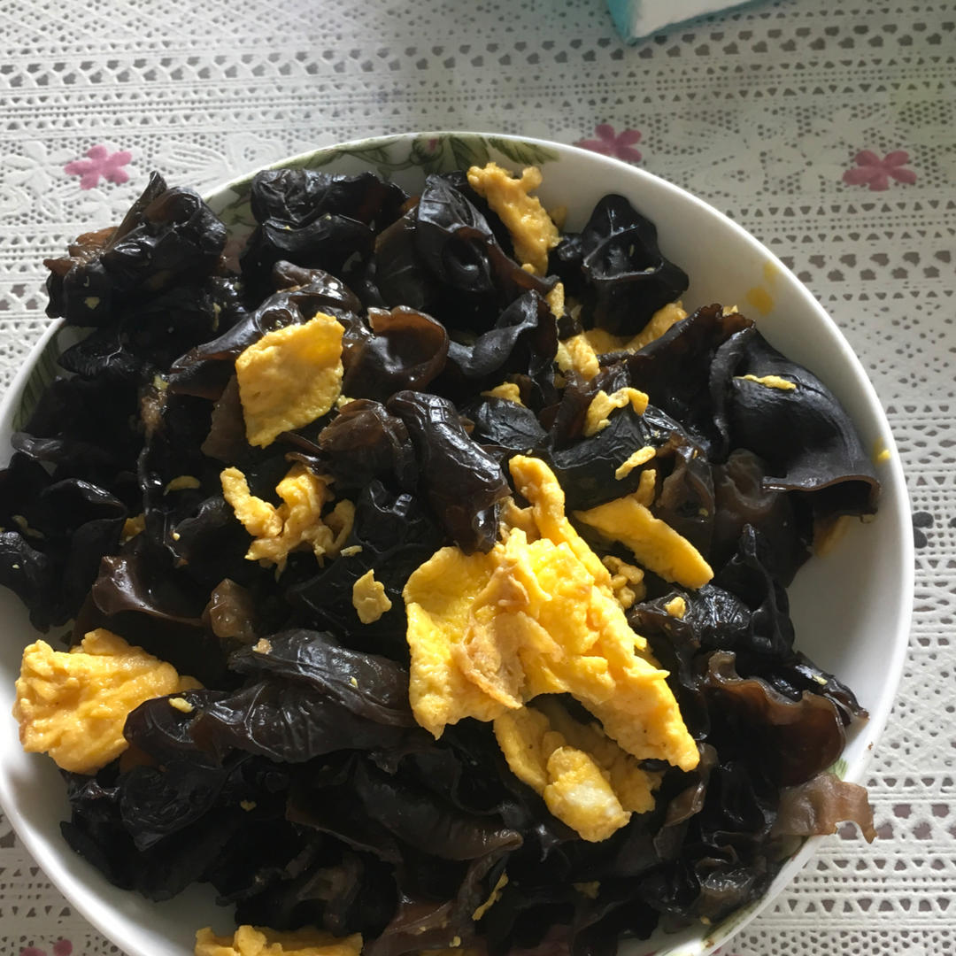 木耳炒鸡蛋