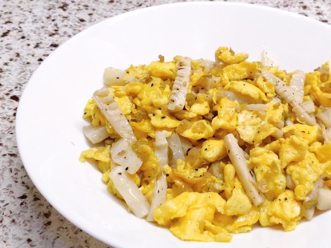 《昨日的美食》之鸡蛋笋丝中式热炒