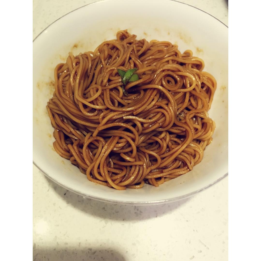amanda媛媛做的辣辣的干拌面