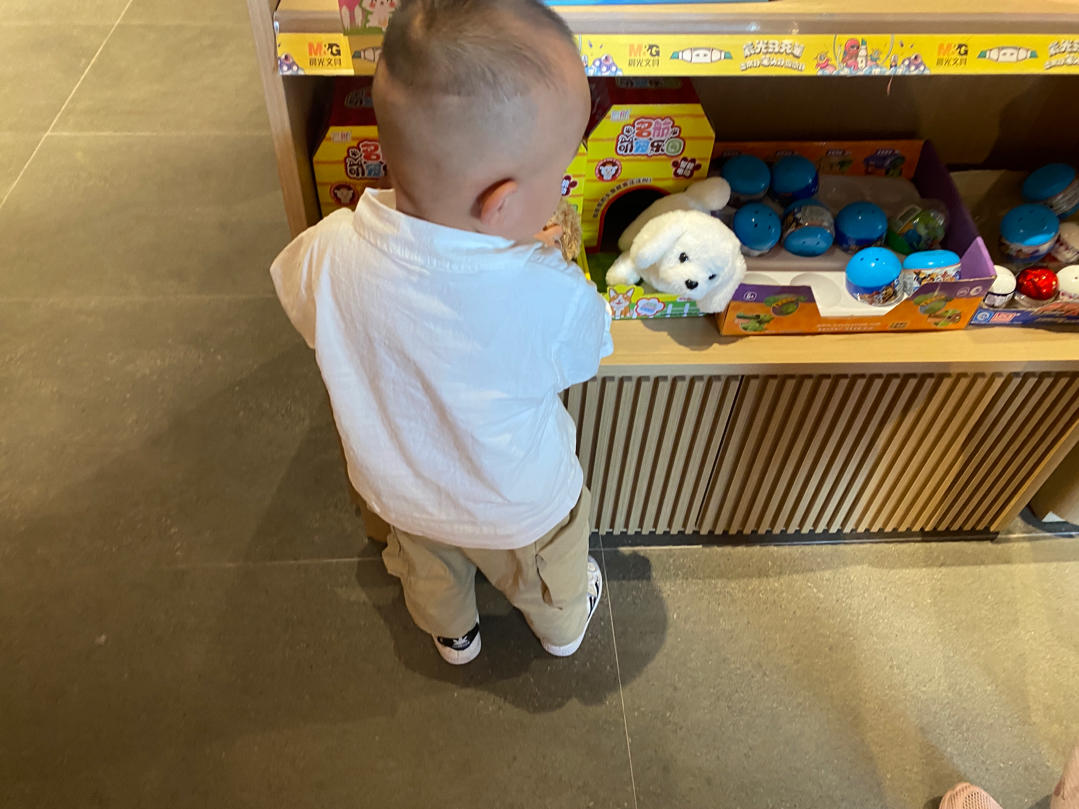 小鹿Hyy