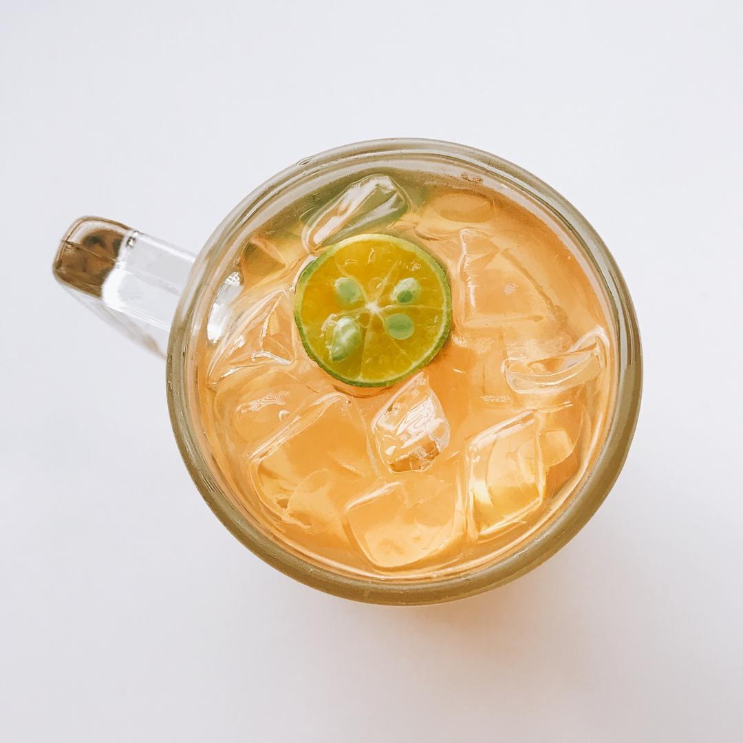 夏日冰爽蜜桃冰茶