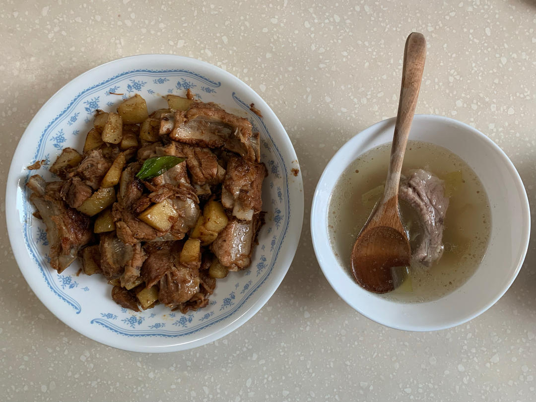 土豆炖排骨