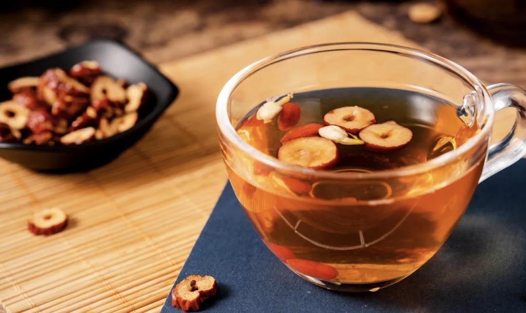 桂圆肉桂红枣茶