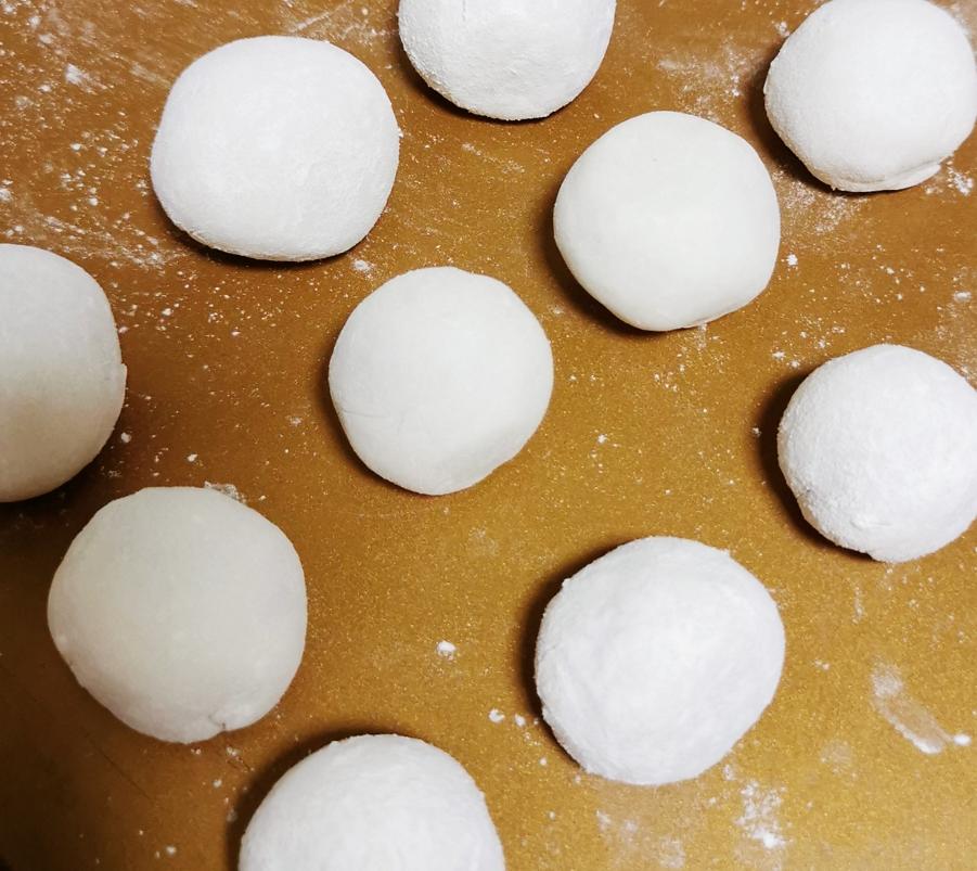 黑芝麻花生豆沙红糖汤圆