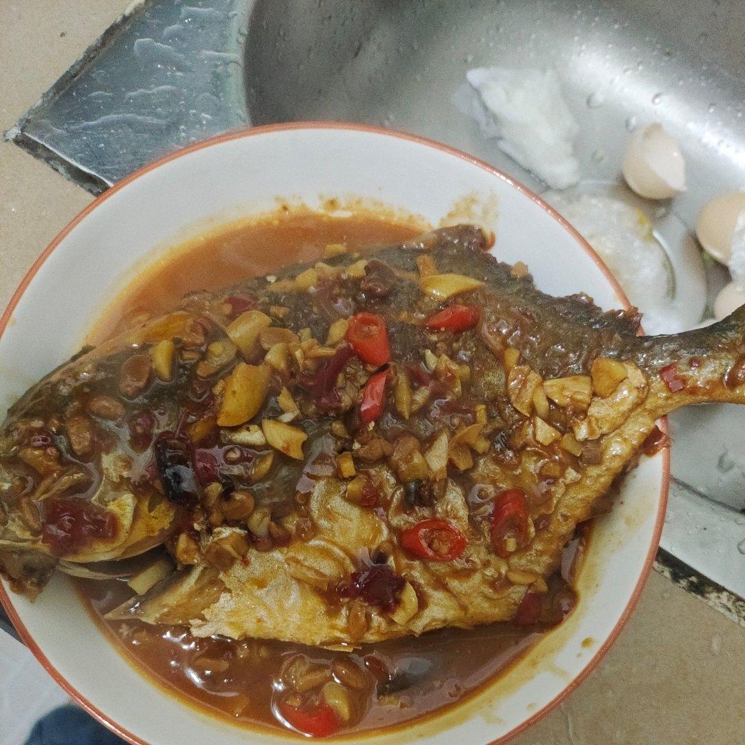 红烧金鲳鱼