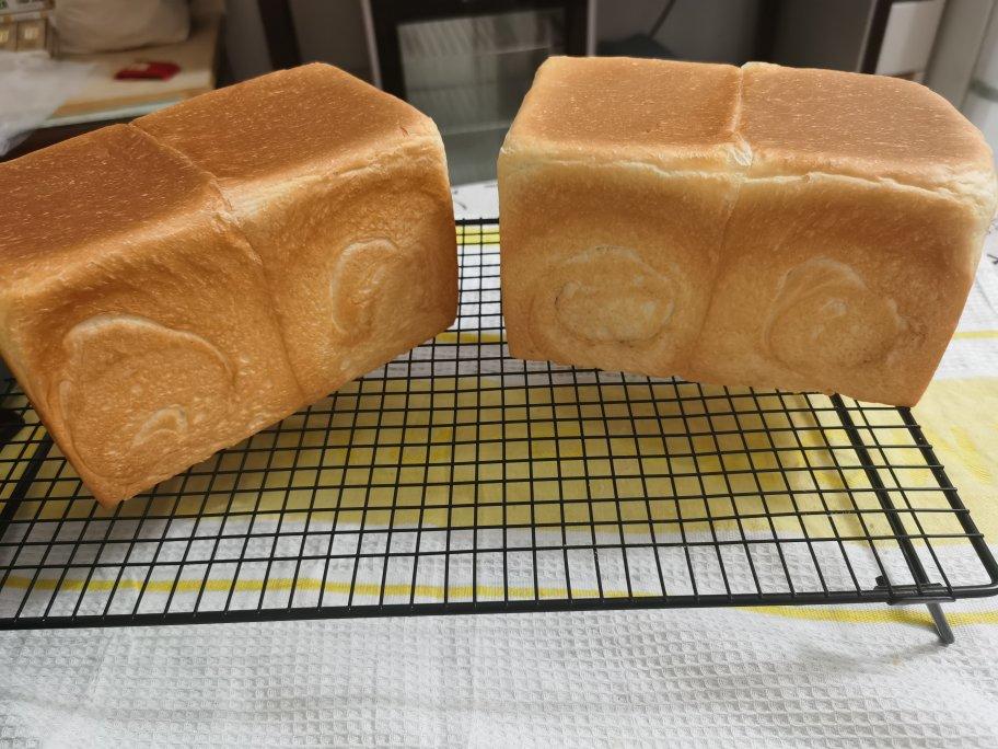 鲜奶吐司（老面法）