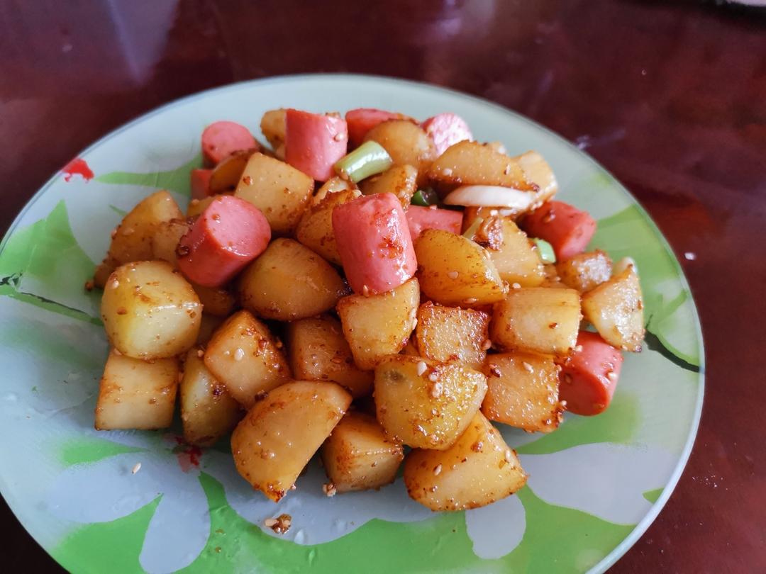 烧烤风味的土豆小香肠