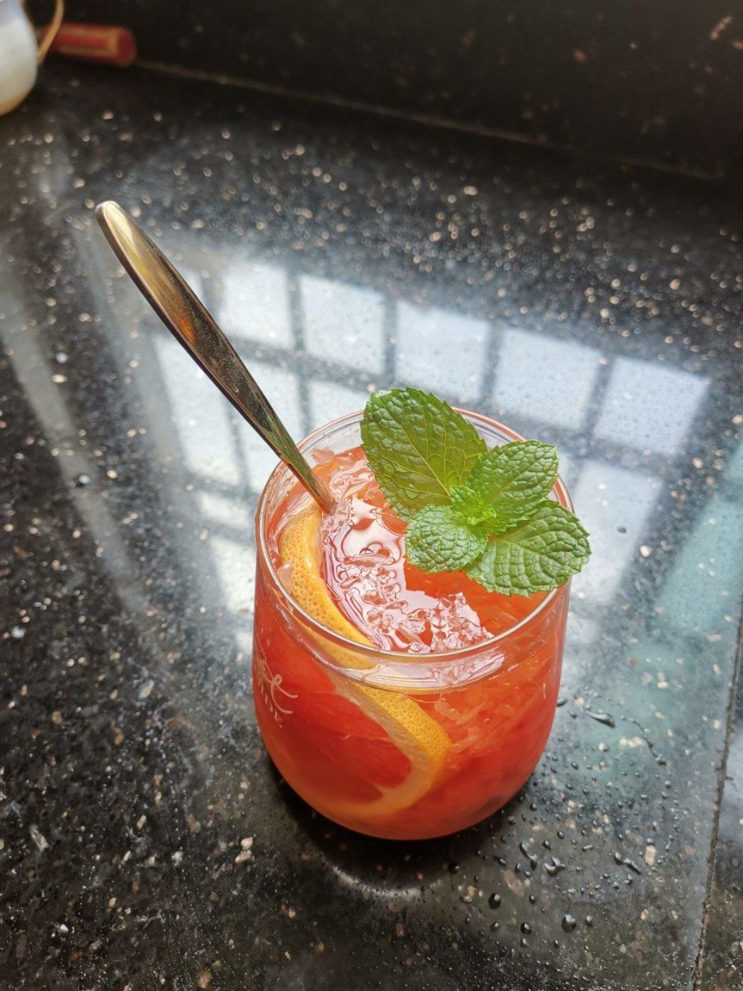 夏日晚霞葡萄柚冰茶