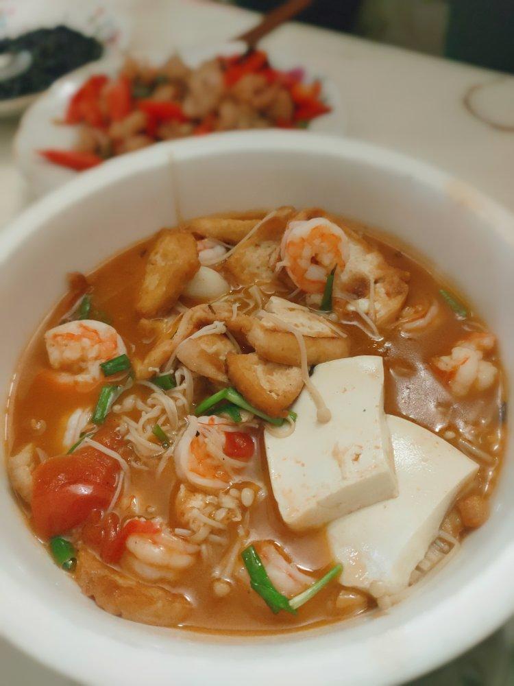 鲜虾豆腐煲