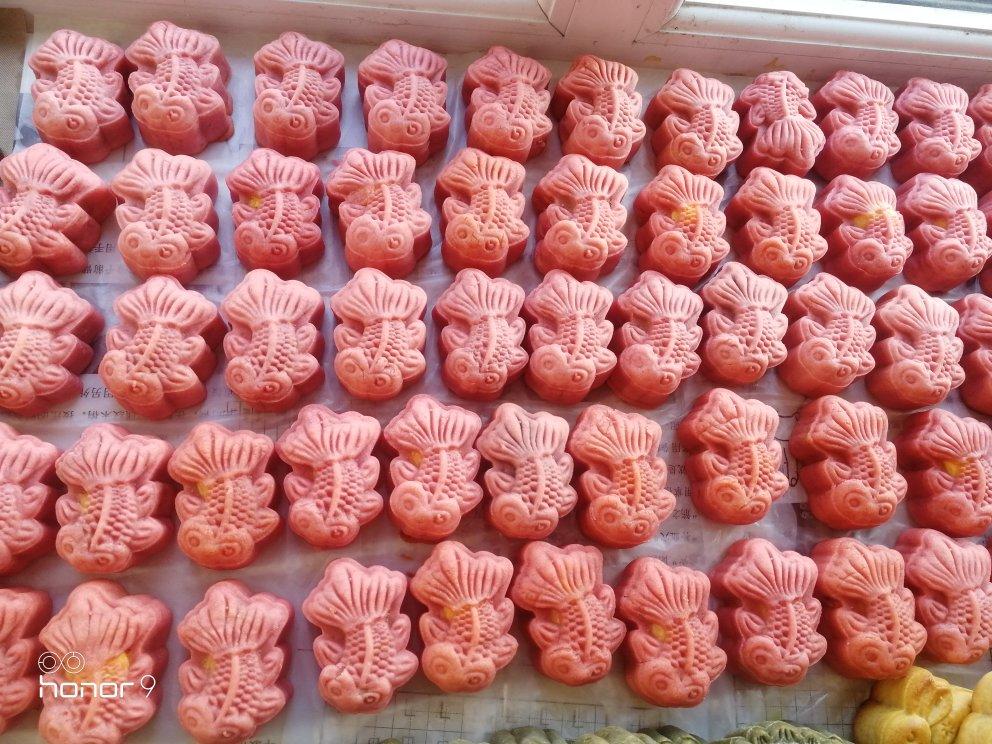 草莓巧克力酱月饼