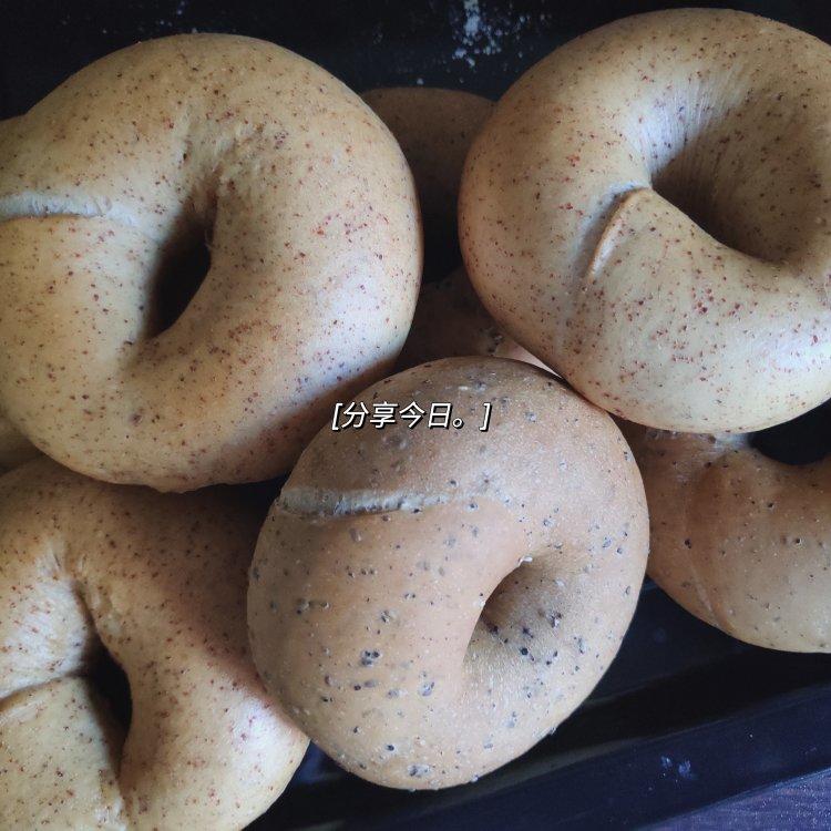 朴实无华的黄豆黑糖贝果