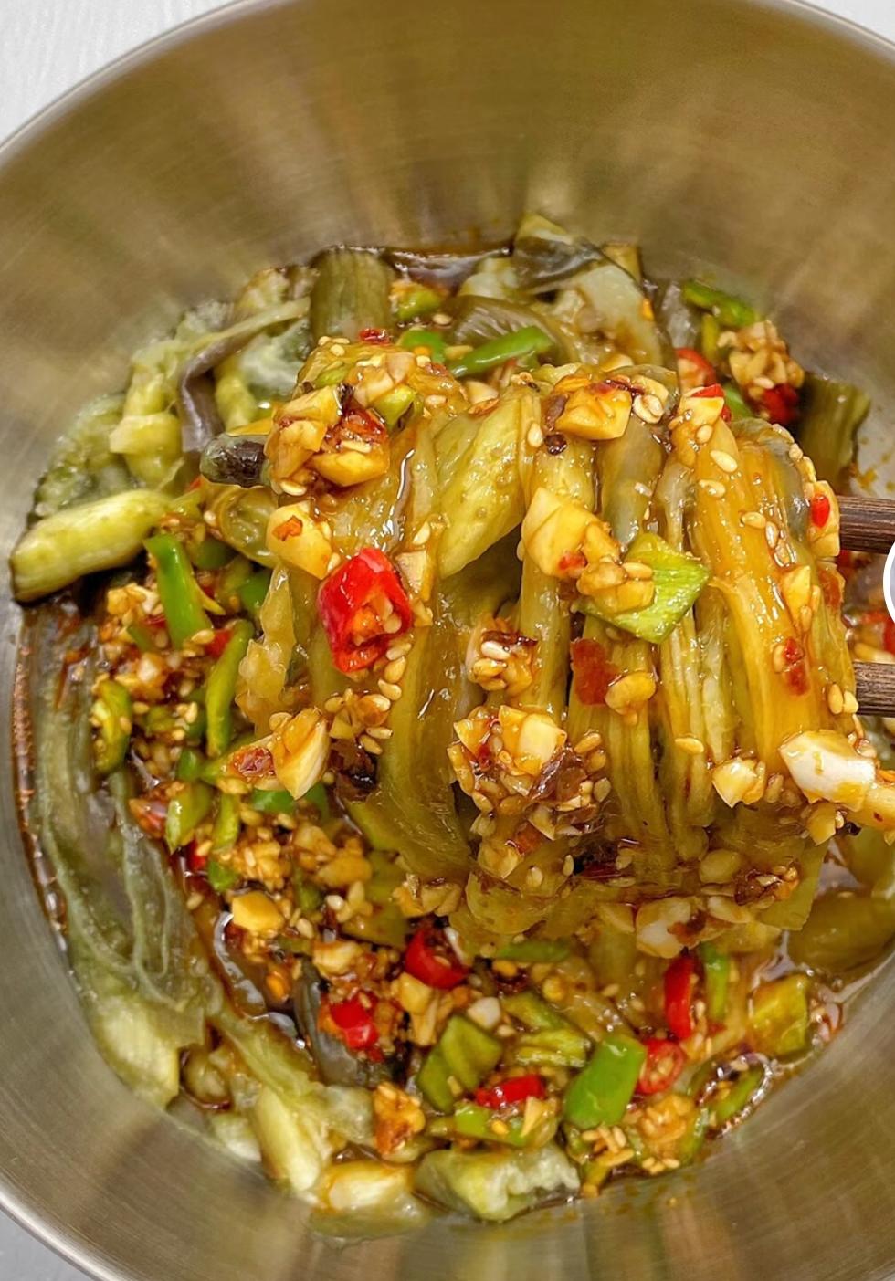 凉拌茄子的做法