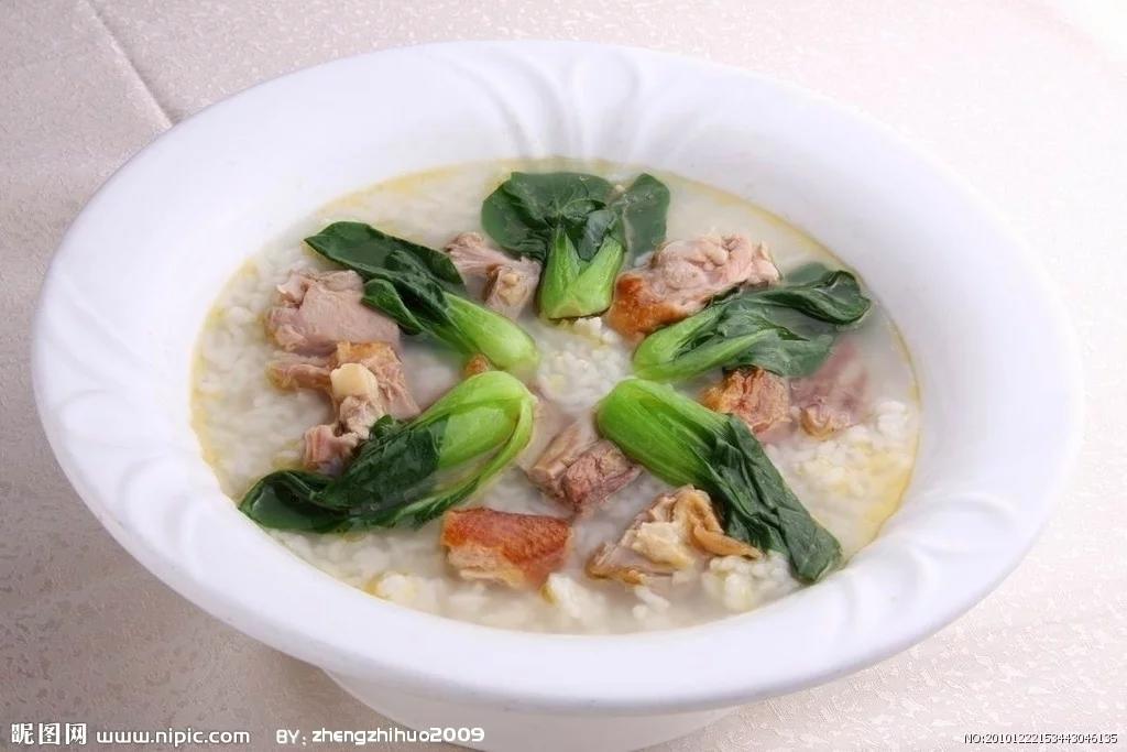 鸭架汤泡饭的做法