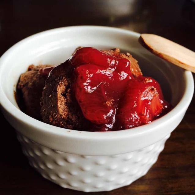 浓醇黑巧克力冰淇淋（免搅打）