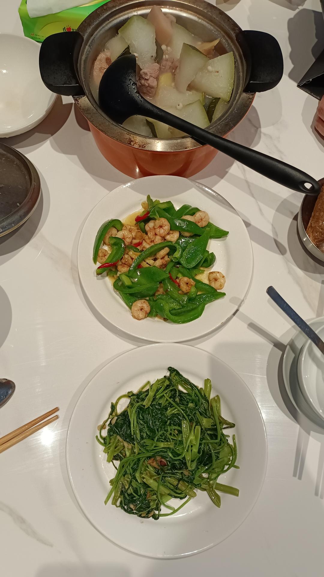 爆炒耗油空心菜