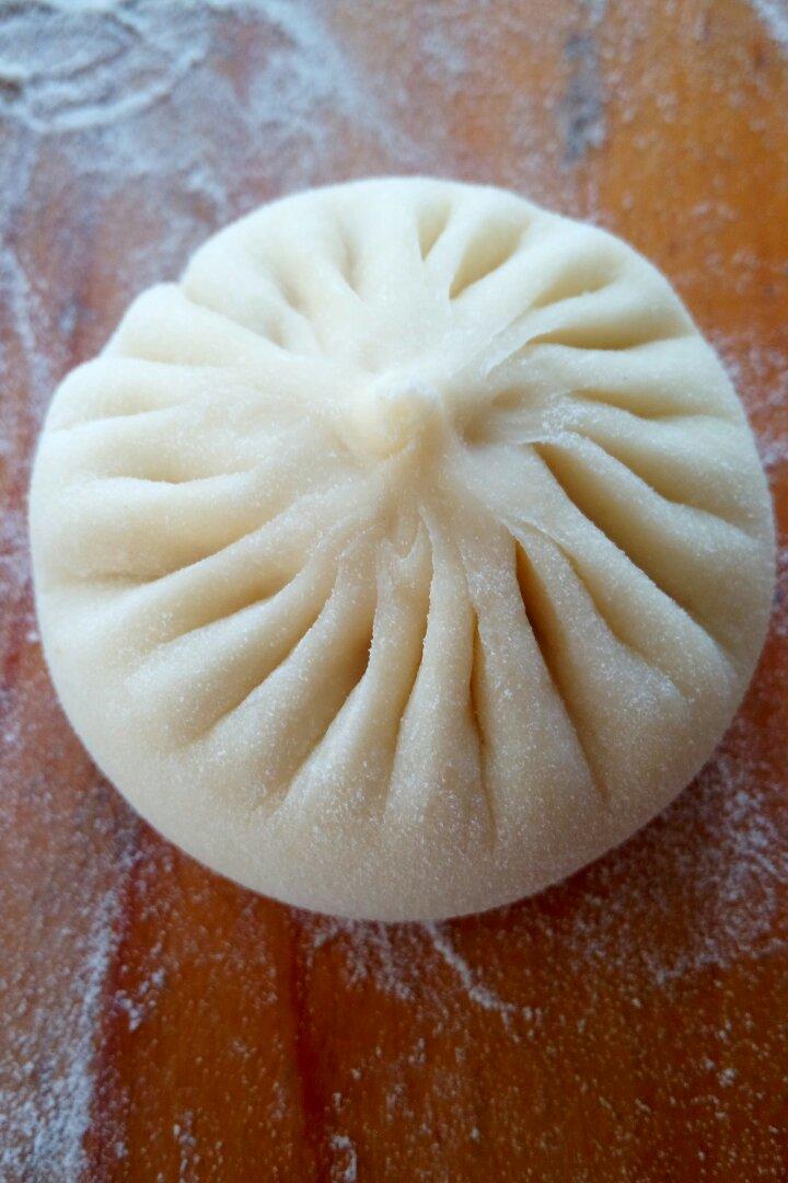 和你一起做家务做的松软好吃的包子皮