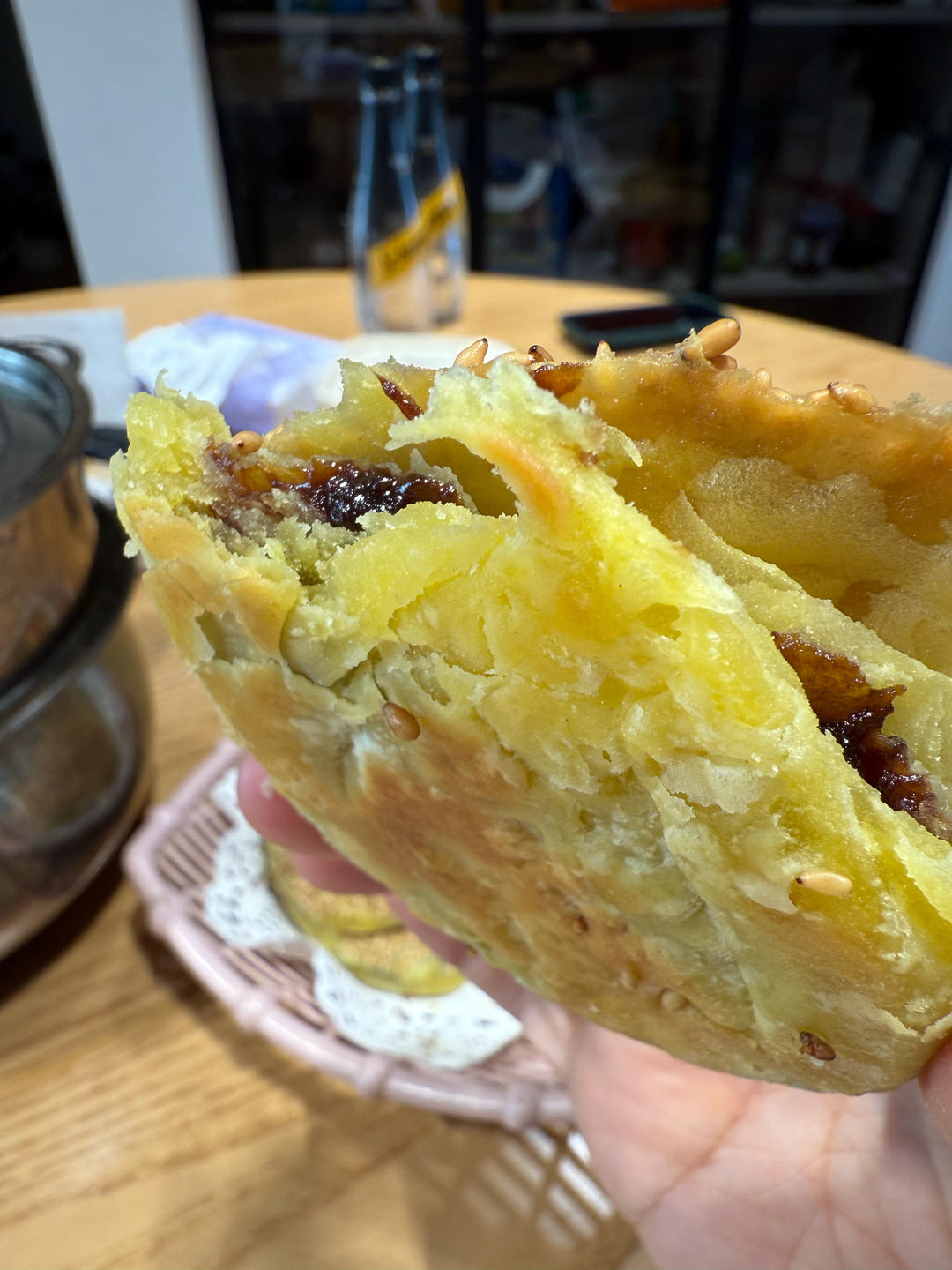 街边印象小吃掉渣红糖酥饼
