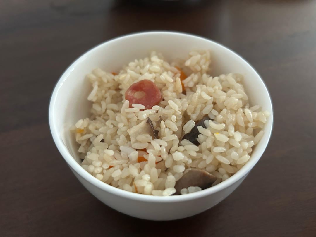 懒人必备～电饭煲腊肠焖饭