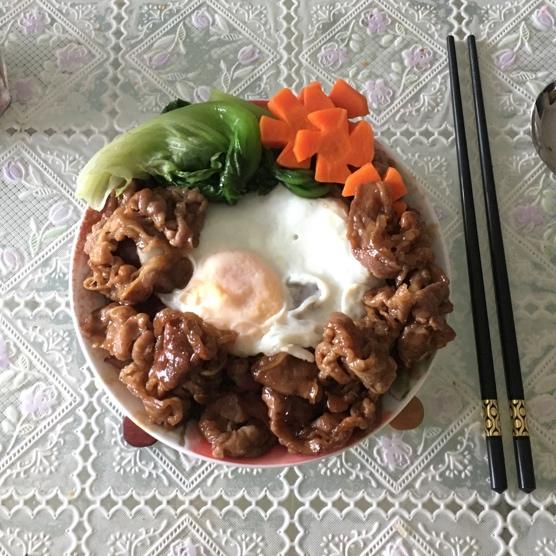肥牛饭