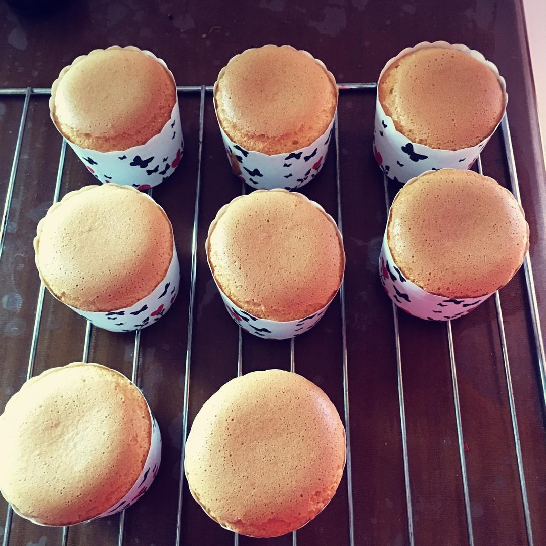炼乳纸杯蛋糕