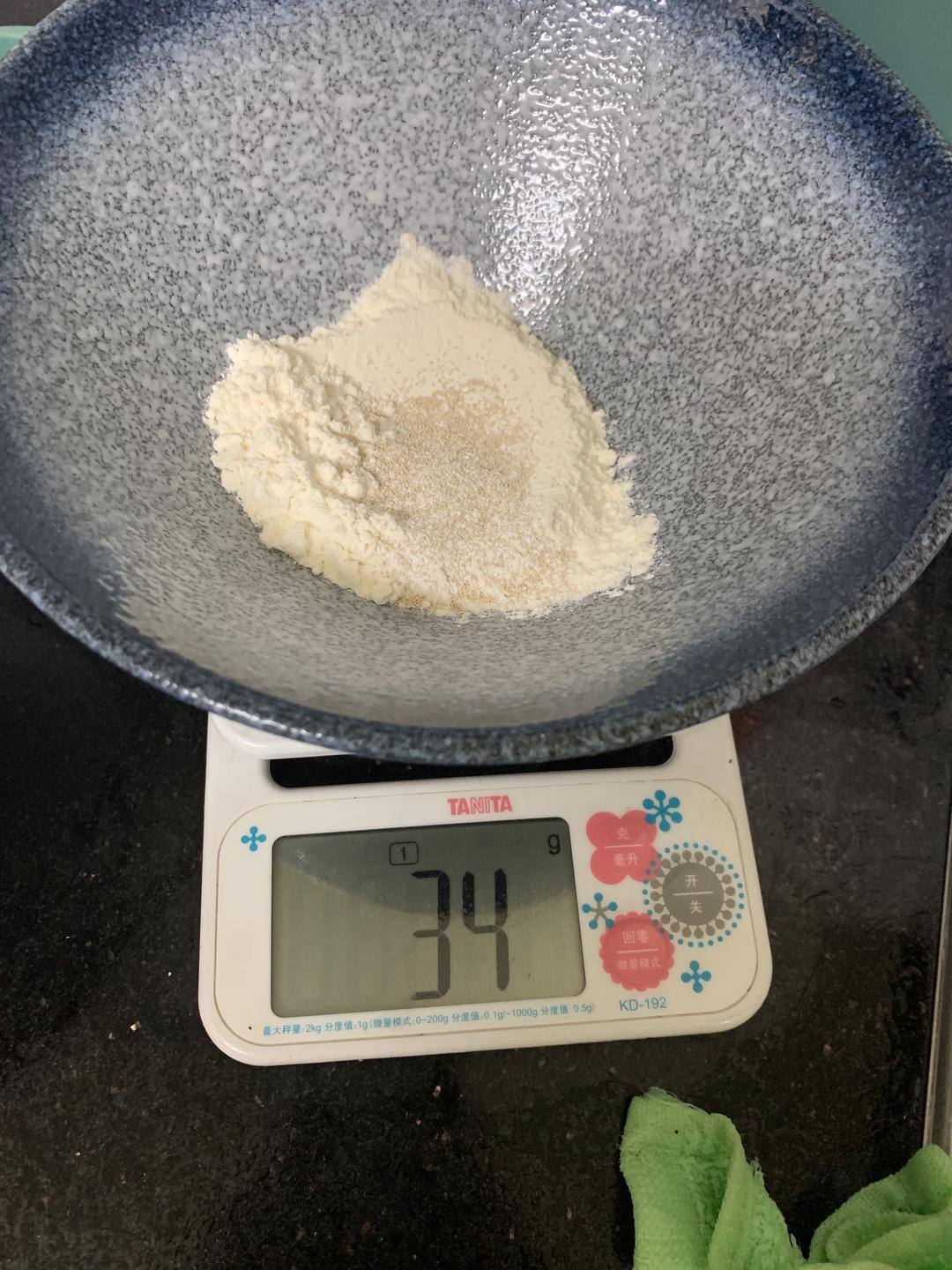 纯奶手撕吐司的做法 步骤1