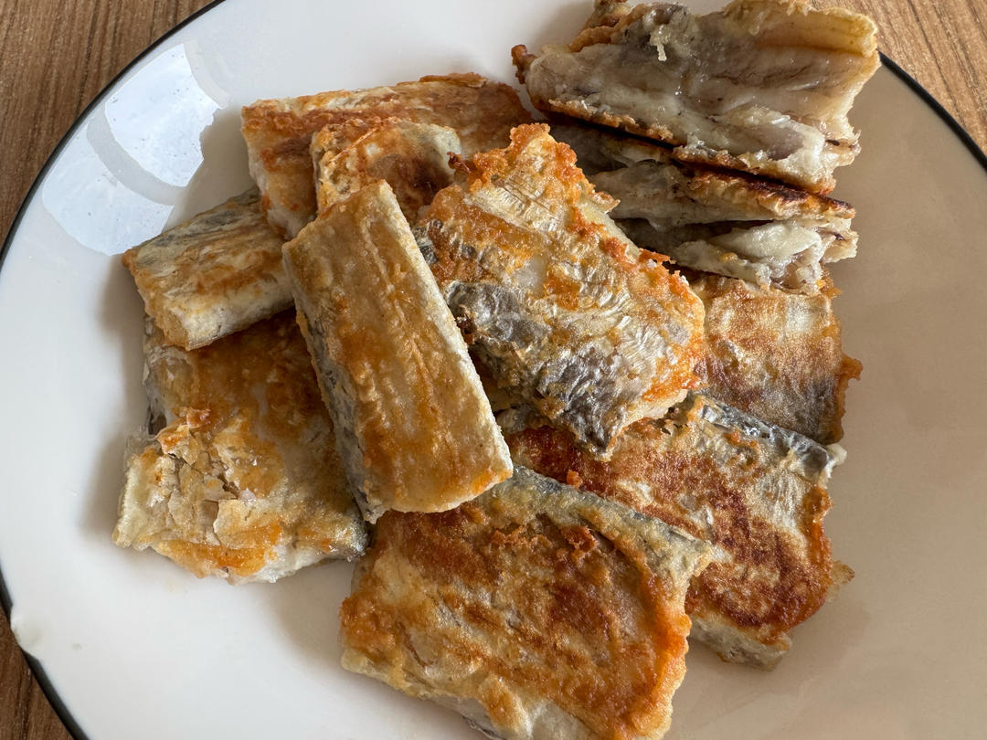 香煎刀鱼（附带煎鱼小技巧）