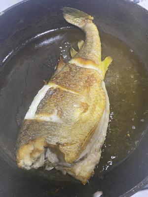 干烧大黄鱼（绝对好吃）的做法 步骤4