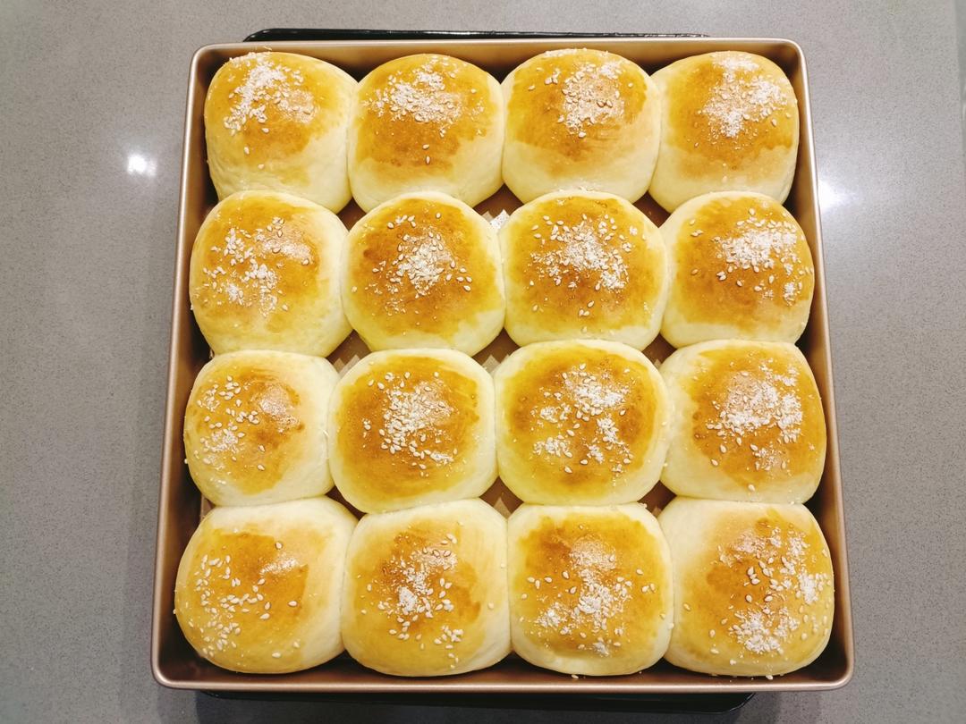 🥛超简单快手，柔软拉丝，一次发酵，牛奶小餐包