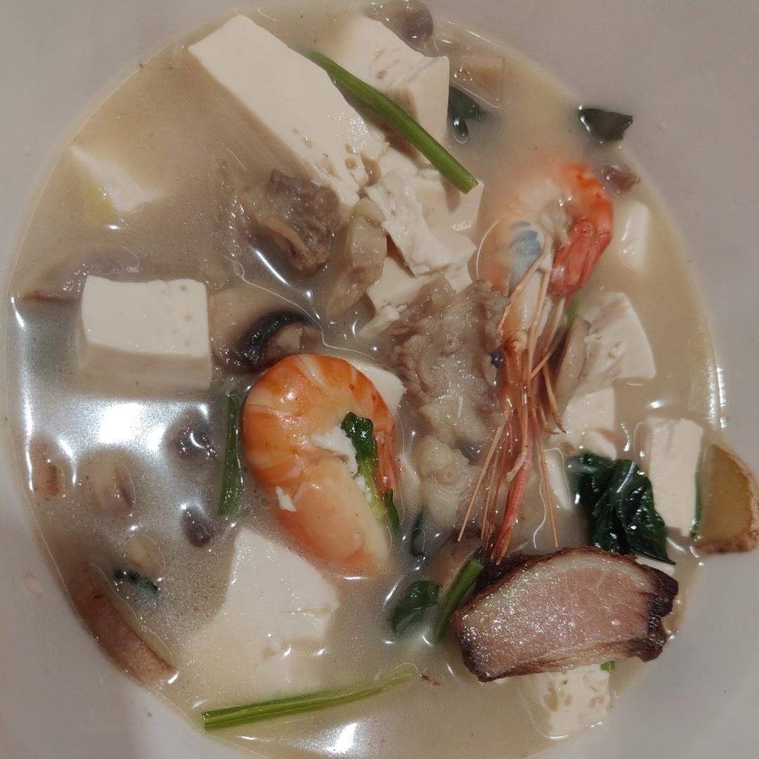 三鲜豆腐煲