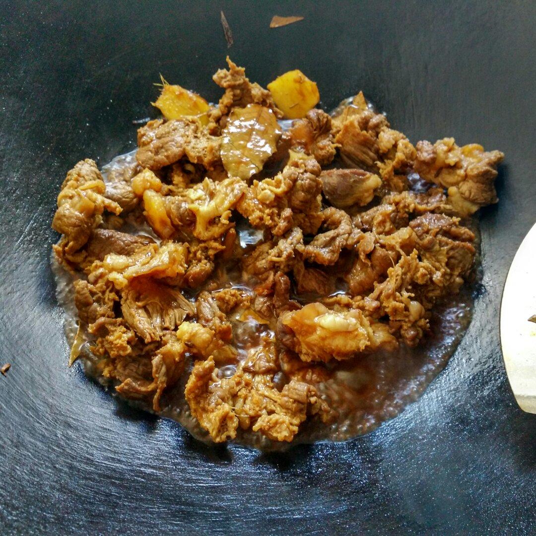 腐竹牛腩