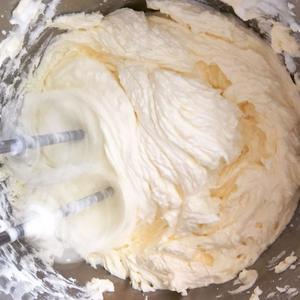 韩式裱花蛋糕之改良版奶油霜的做法 步骤5