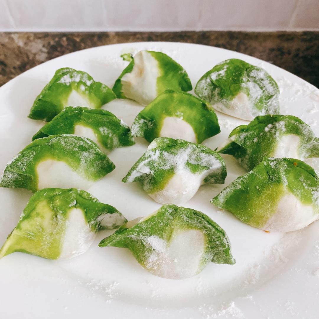 菠菜翡翠大肚饺子