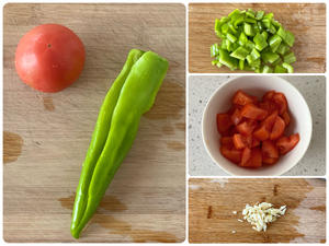 🍆茄丁拌面🍆 简单易做，美味无限的做法 步骤3