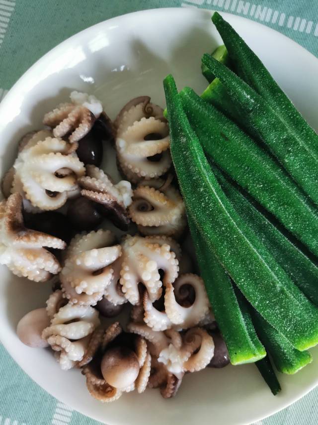 鲜美至简——白灼八爪鱼