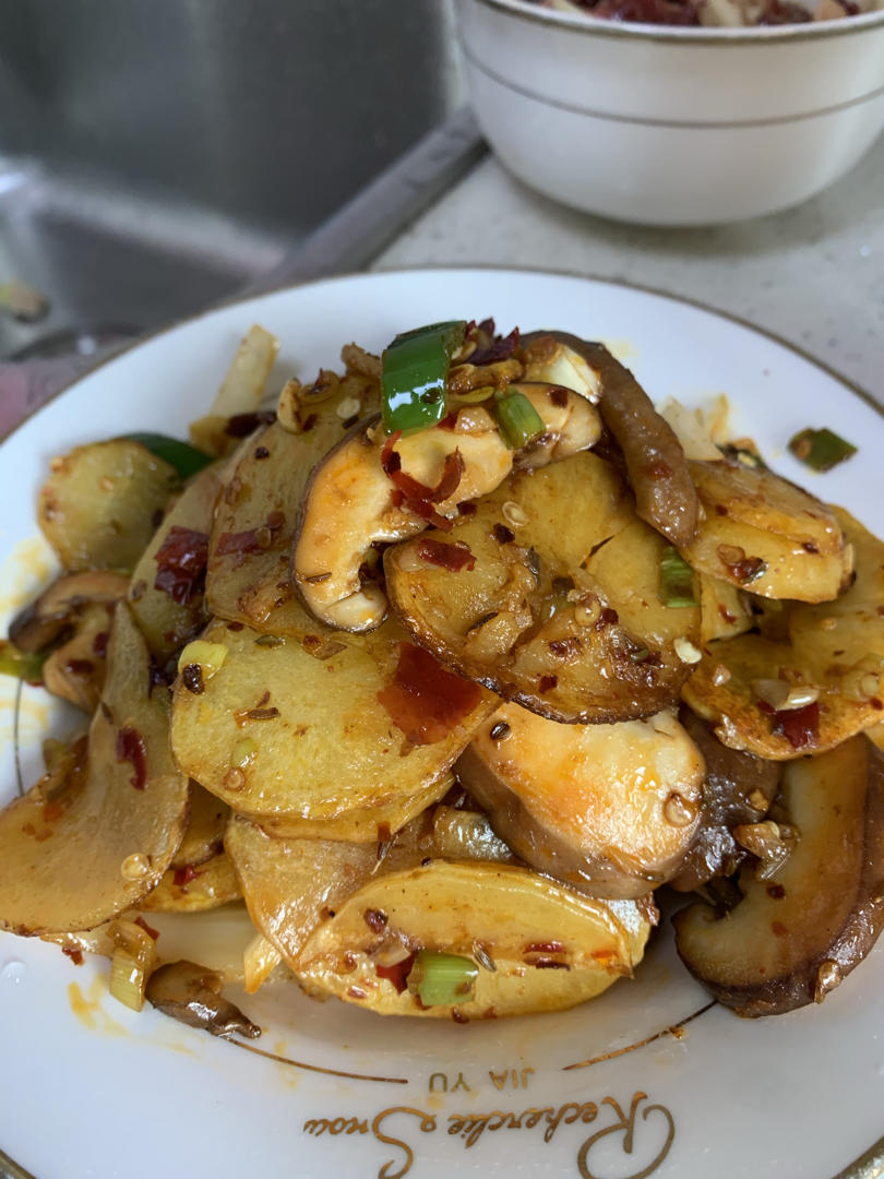 干锅土豆片