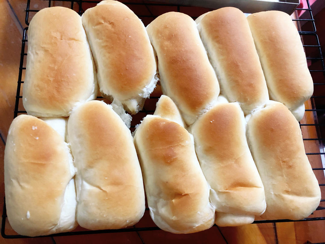 肉松沙拉酱面包（65度汤种）