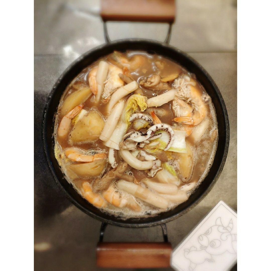 超入味的鸡爪煲，吃过就忘不了