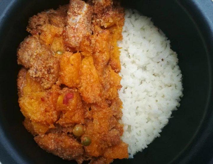 被馋哭的amanda做过凭感觉炒饭粉蒸肉盖饭android 拍摄于