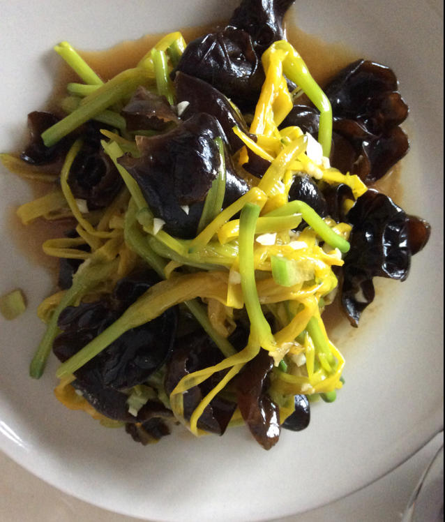 凉拌木耳黄花菜（鲜）