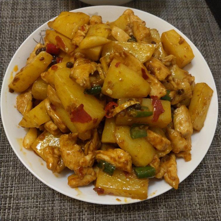 土豆炒鸡肉