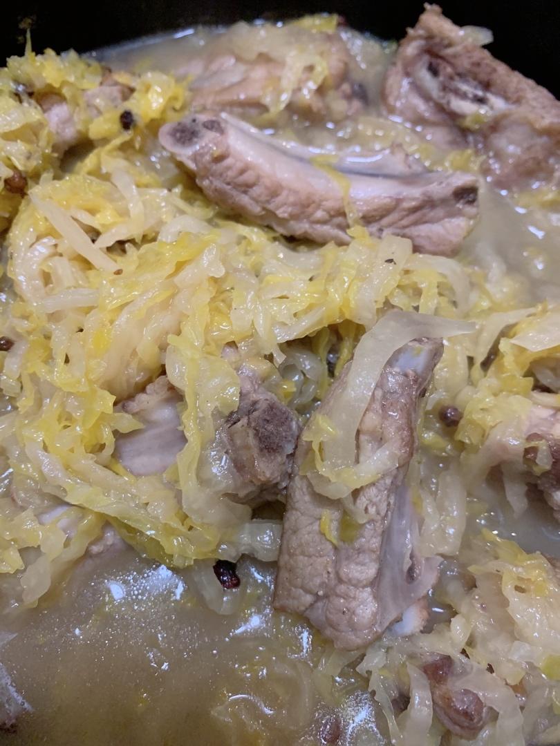 miki11111做的排骨炖酸菜