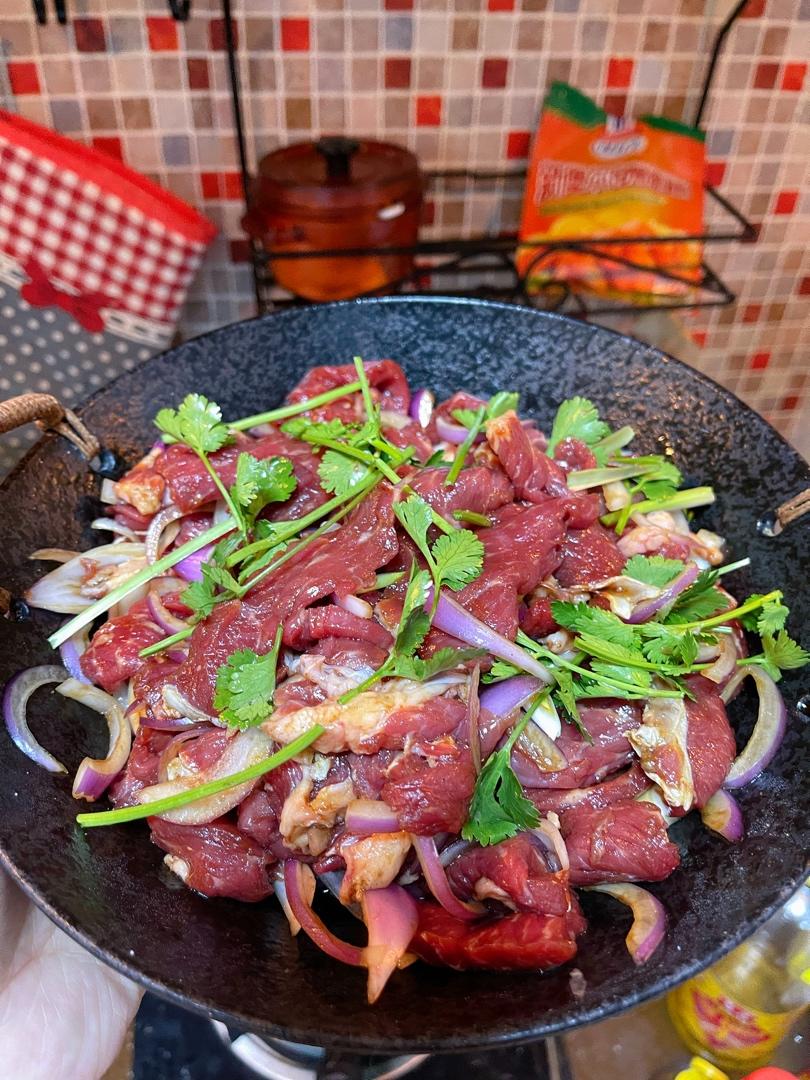 烤牛肉（拌牛肉）