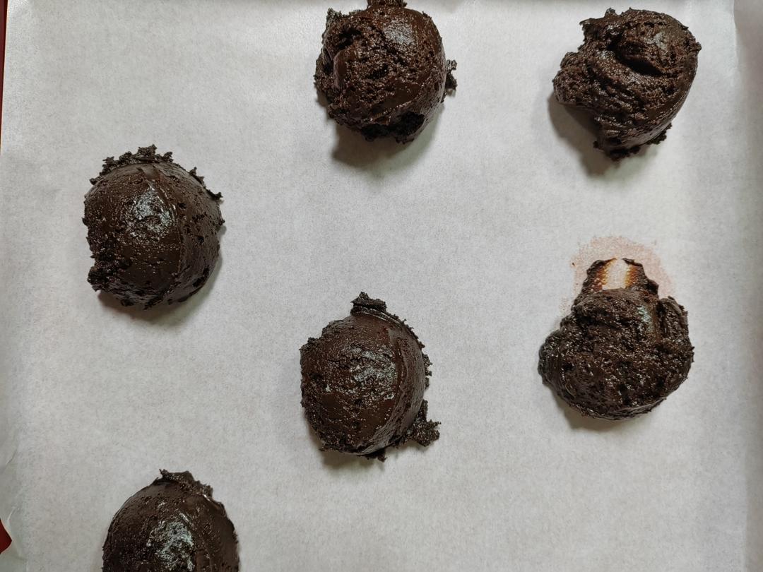 韩国Nebokgom裂纹完美的布朗尼曲奇