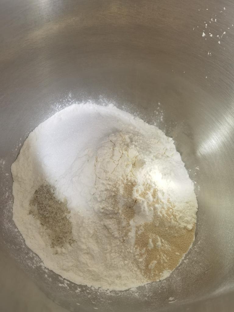 纯奶手撕吐司的做法 步骤1