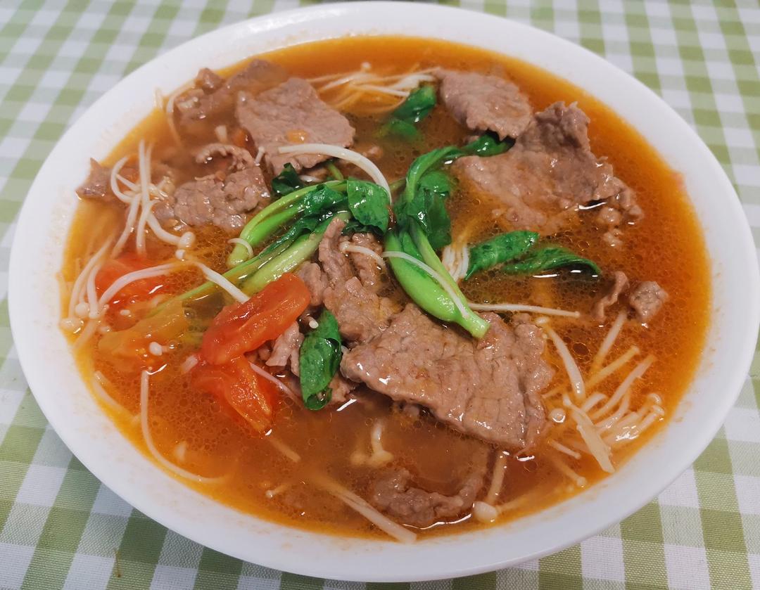番茄金针菇牛肉煮