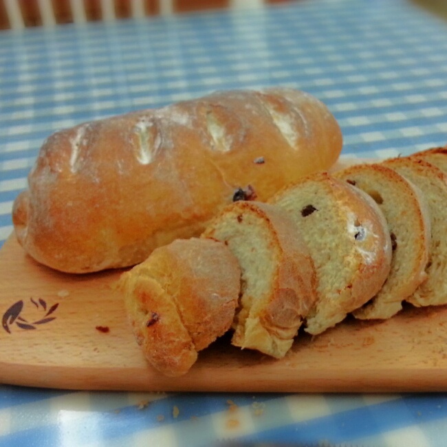 全麦葡萄干面包