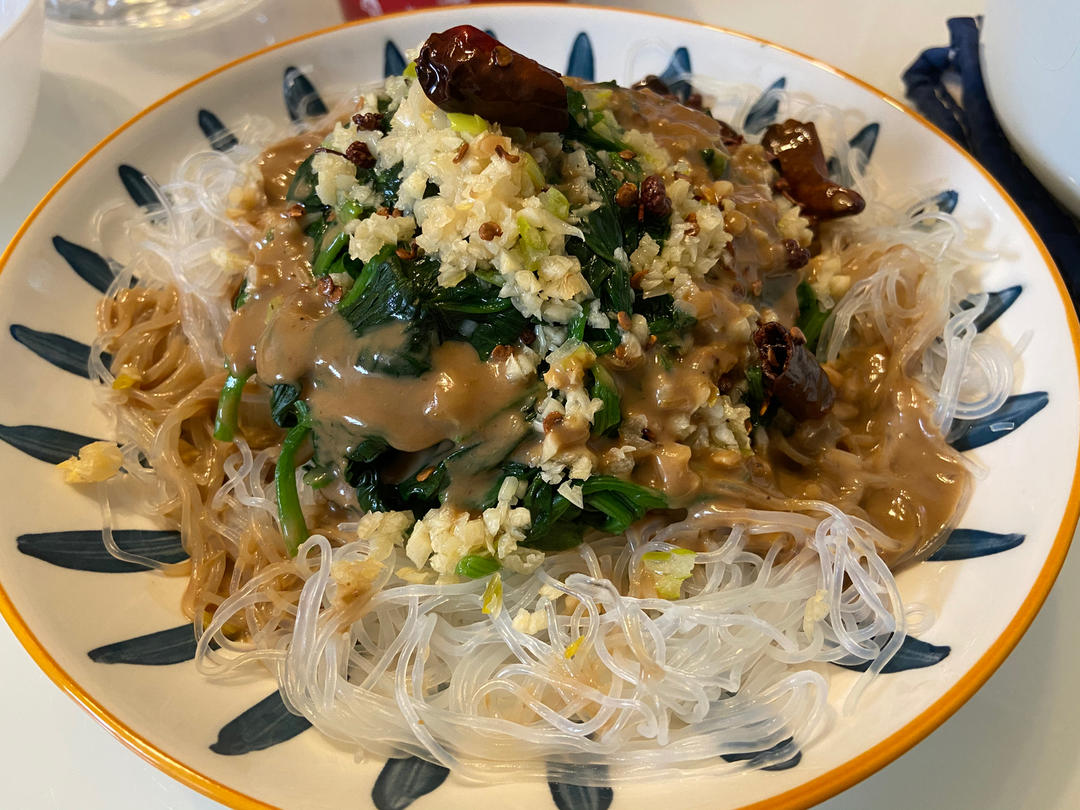 万能凉拌菜料汁（凉拌菠菜粉丝）